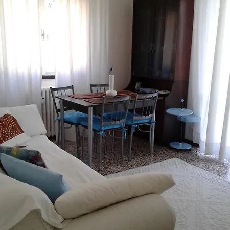 Apartment Apartamento Al Lago De Como Lierna